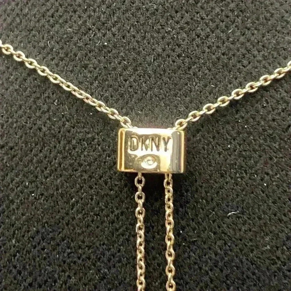 DKNY Gold Tone 38'' Crystal Adjustable Pendant Necklace NWOT - Picture 3 of 5
